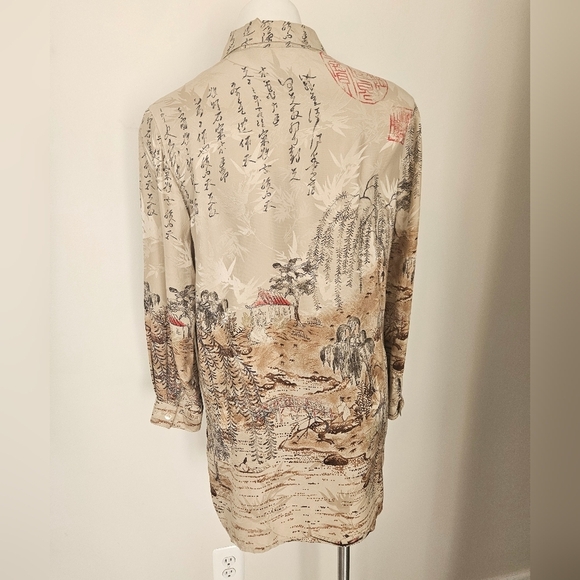 CHICO'S DESIGN 100% SILK Button Down Size 1 - Picture 3 of 8